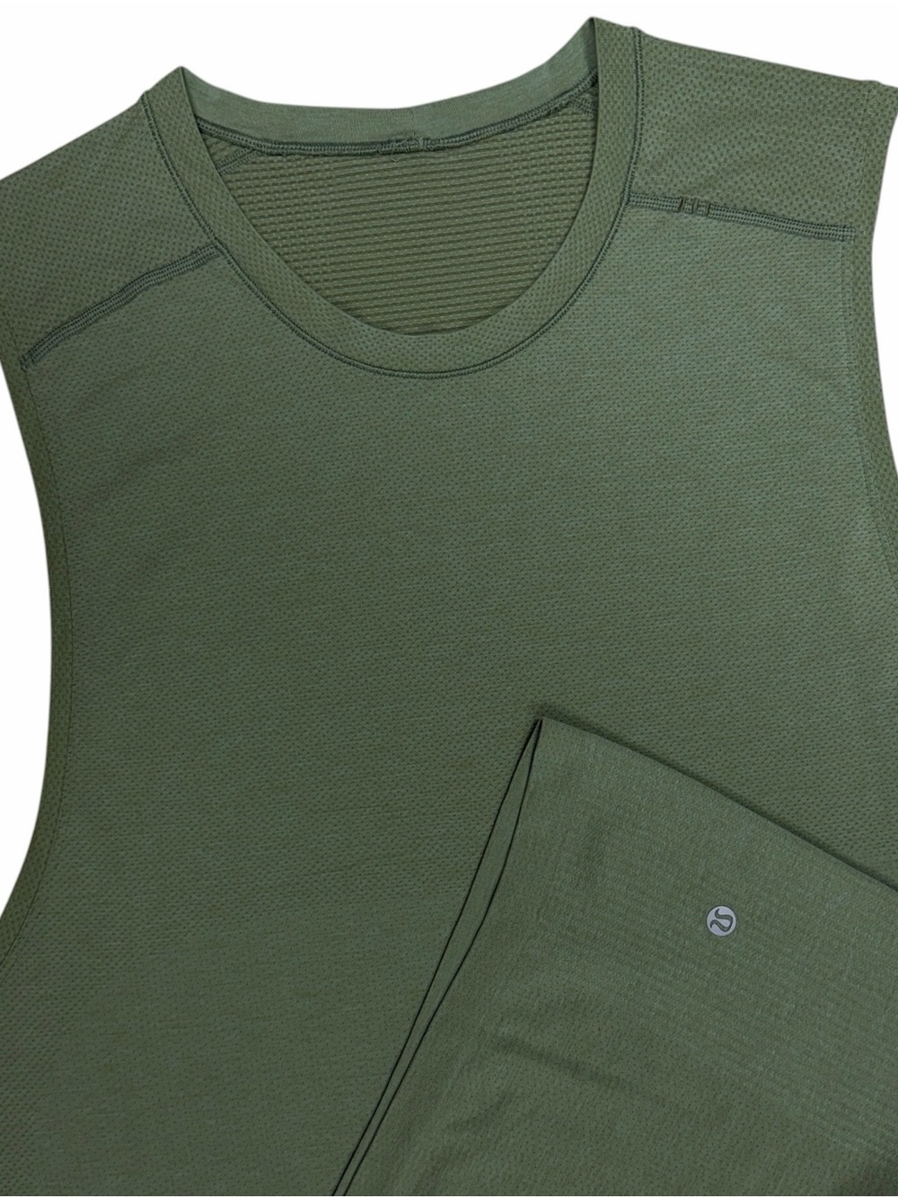 Lululemon Metal Vent Tech Tank Top Mens XL Green Sleeveless Muscle Gym Run Shirt